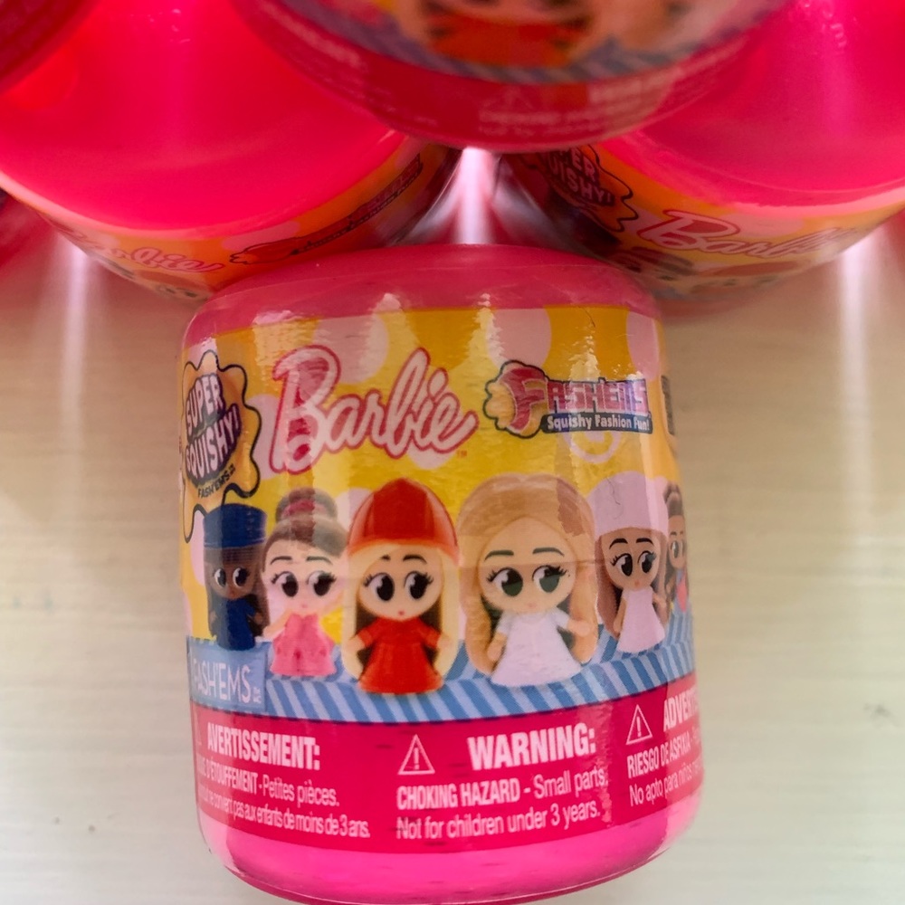 8 unopened Barbie Fashems (Mashems)